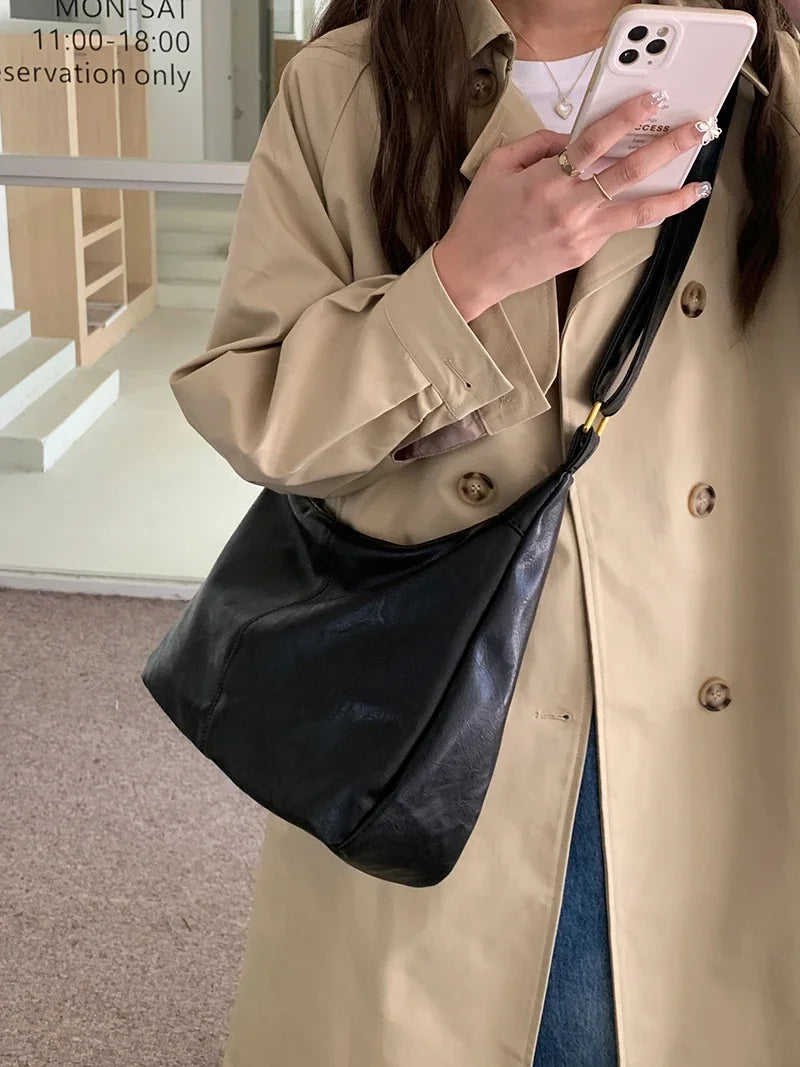 The Everyday Tote Shoulder Bag
